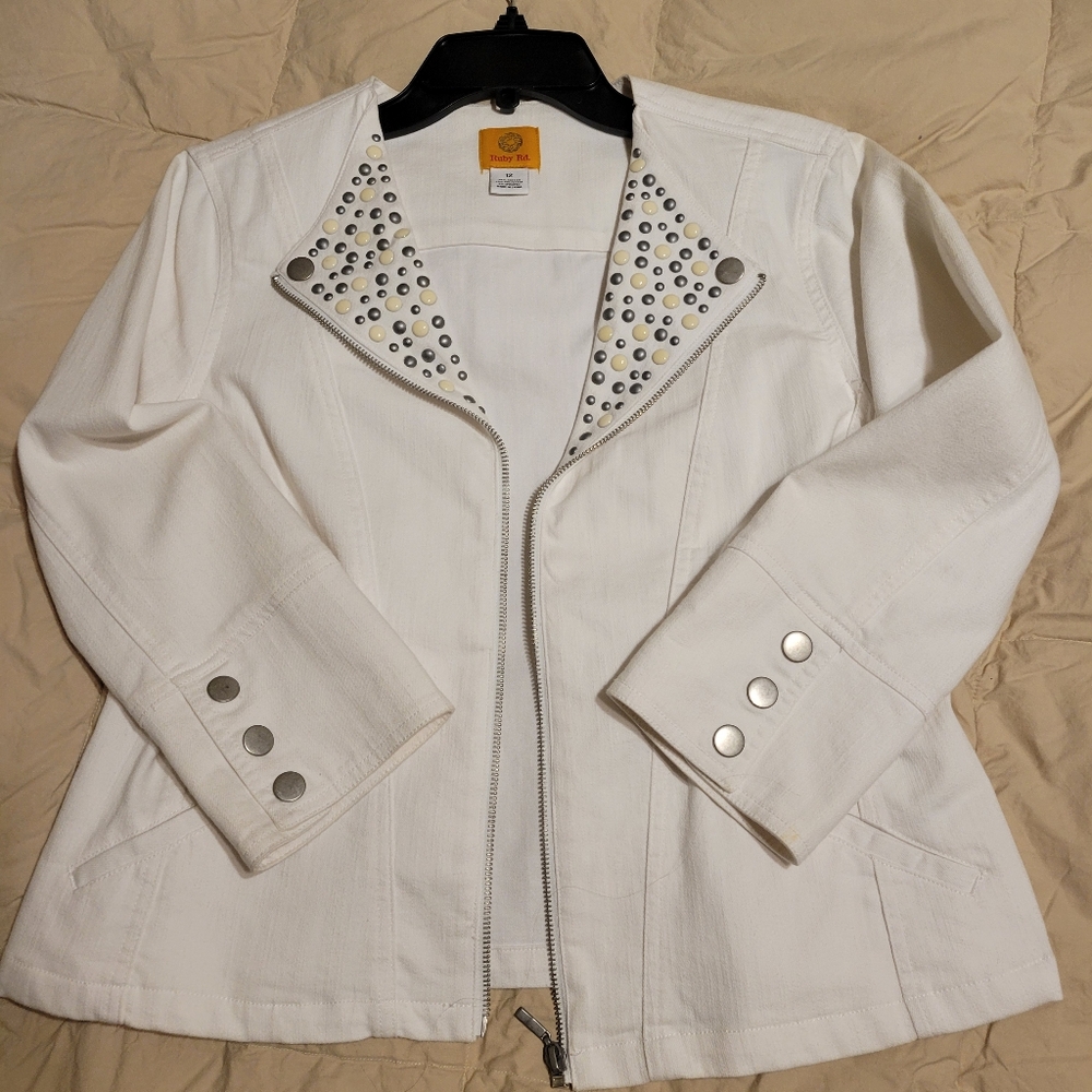 Ruby Rd. Woman's Studded White Jean jacket Blazer two sizes available 12 and 10 - Picture 10 of 16